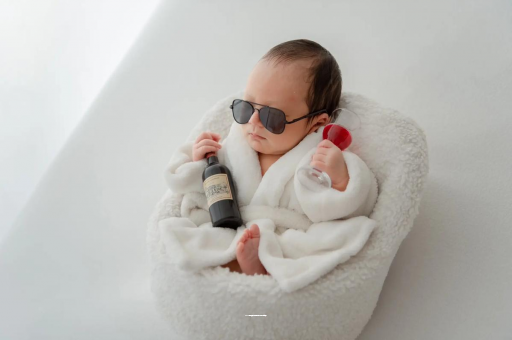 克孜勒苏宝宝嘴唇上翘